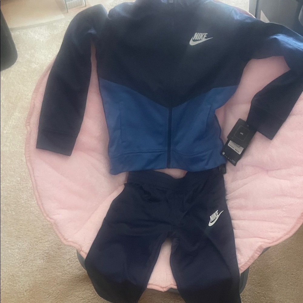 Nike Navy and Royal Blue Athletic Set